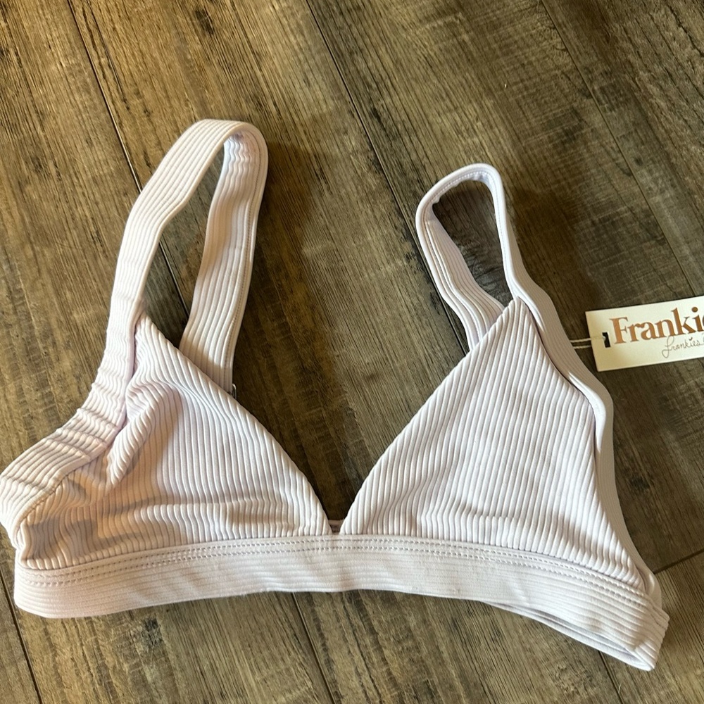 New With TAGS FRANKIES Georgia bikini top ribbed lavender purple sz M $90r